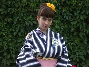 Yulia Nova removes her Kimono