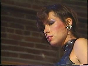 Vintage Janey in boots 3somed